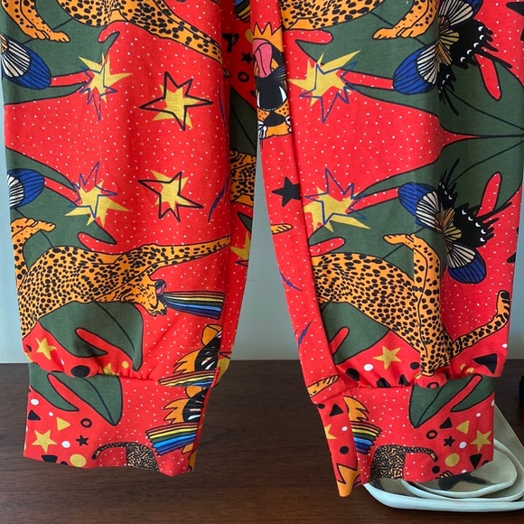 Nooworks PRIDE Tiger jogger pants in medium. Sold out print. - Picture 8 of 16